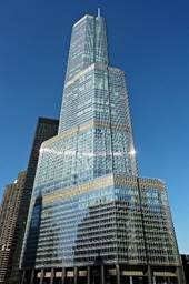 Trump_International_Hotel_and_Tower_in_Chicago_2010